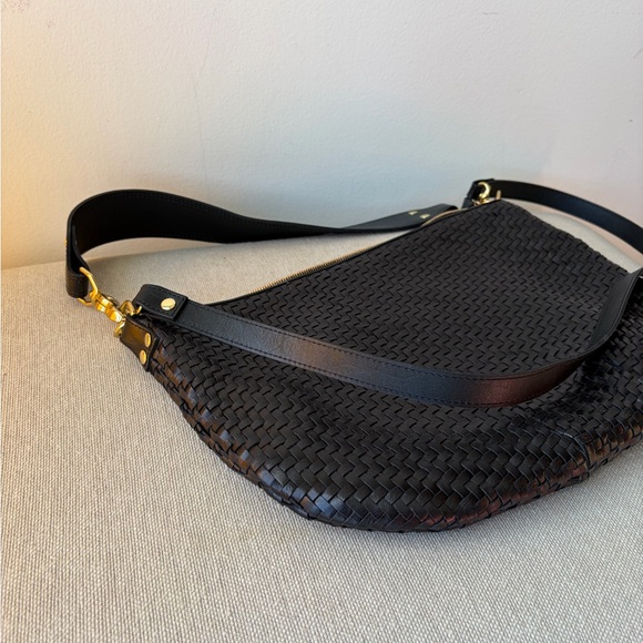 CLARE V Moyen Woven Leather Crossbody Black Bag - Picture 8 of 9